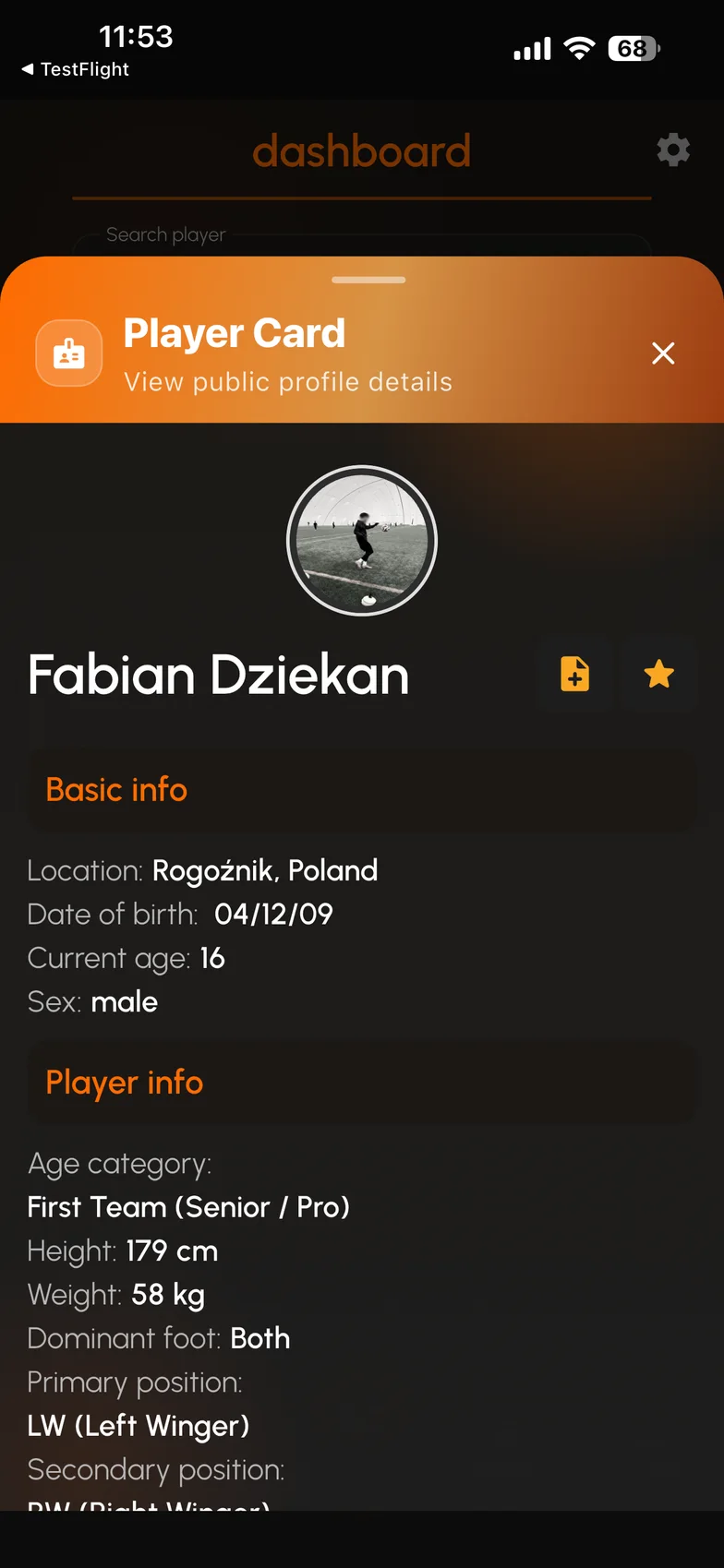 Public player card in the SportsFly Scout mobile app